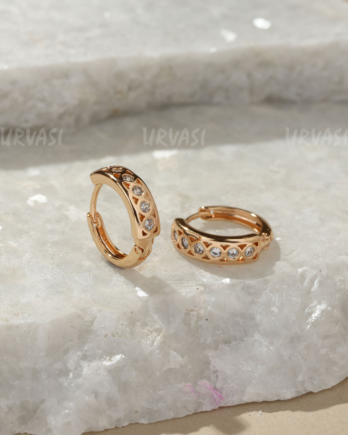 18K-Gold Polish Hoop Cubic Zirconia Hoop Earrings (AD) ER  1350