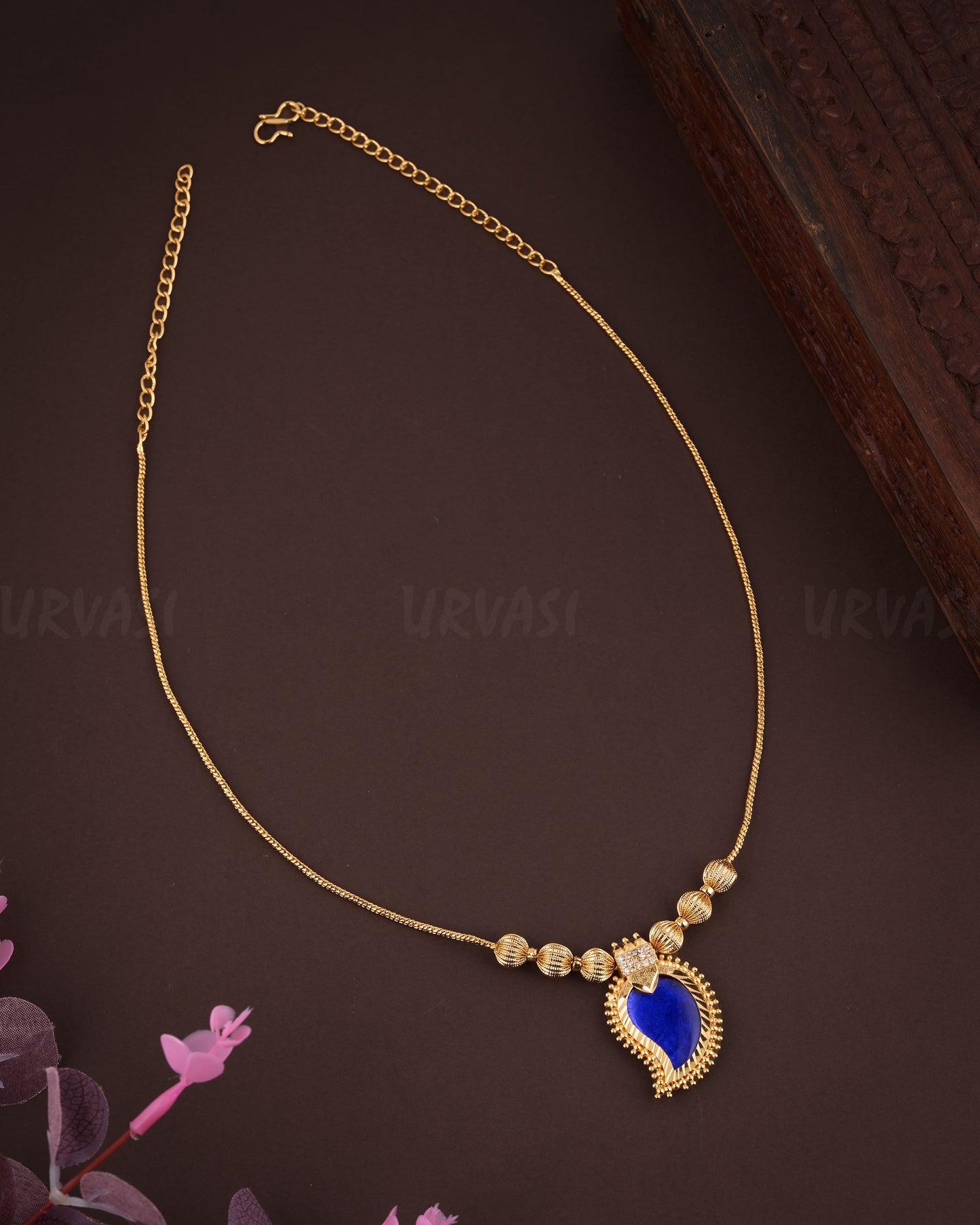 Mango Necklace 944