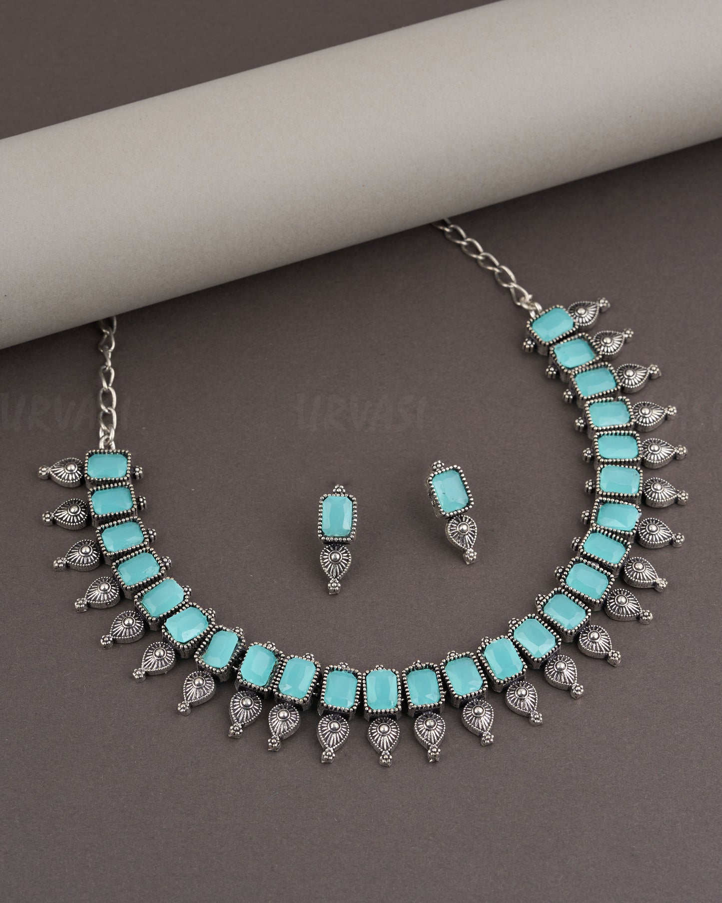 NECKLACE 956
