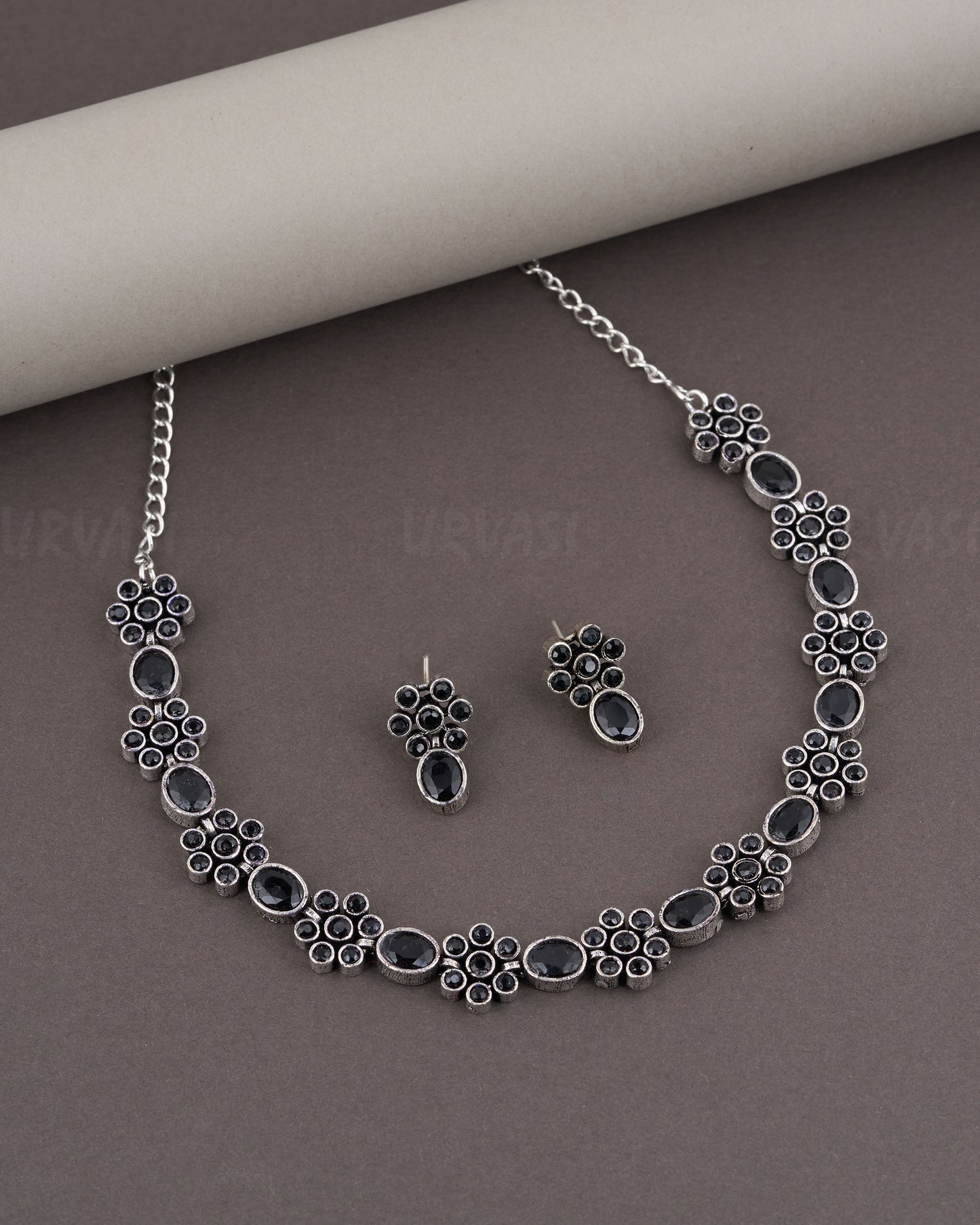 Black Metal Necklace 962
