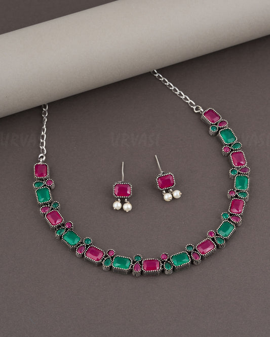 Black Metal Necklace 964