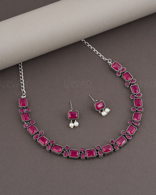 Black Metal Necklace 965