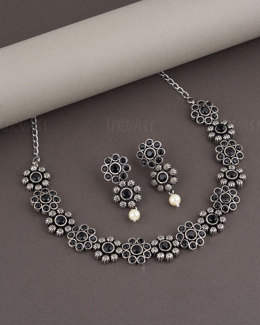 Black Metal Necklace 971