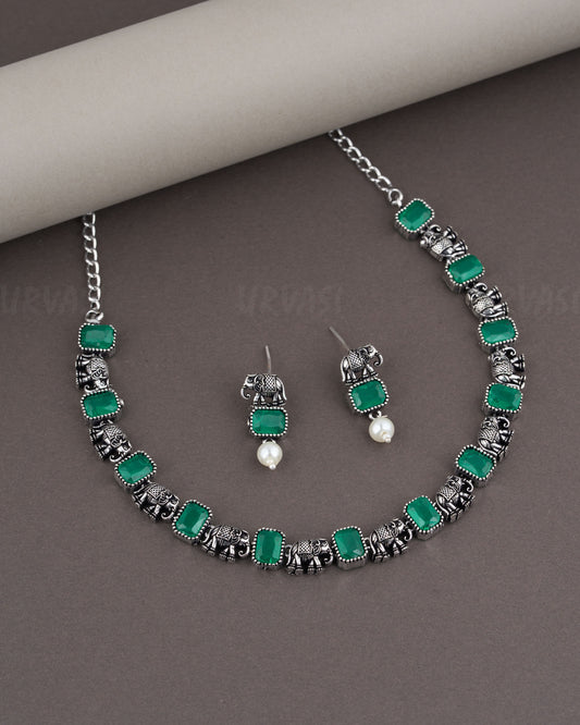 Black Metal Necklace 972