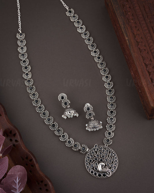 Black Metal Long Necklace 999