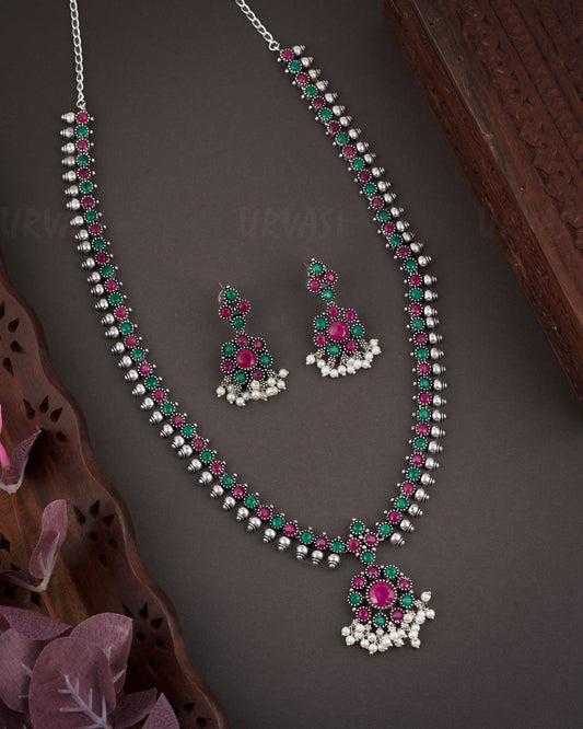 Black Metal Long Necklace 1000