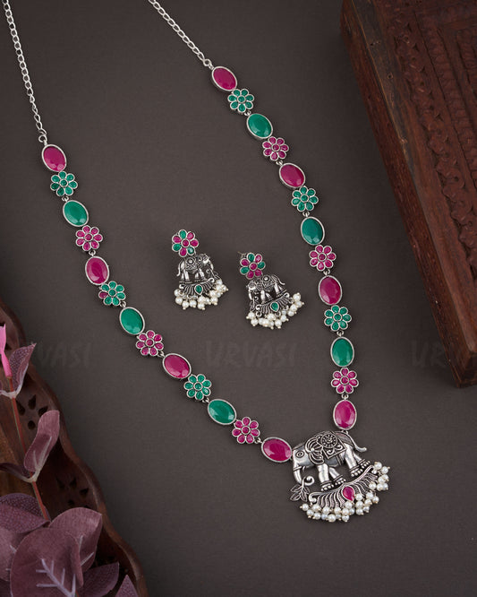 Black Metal Long Necklace 1007