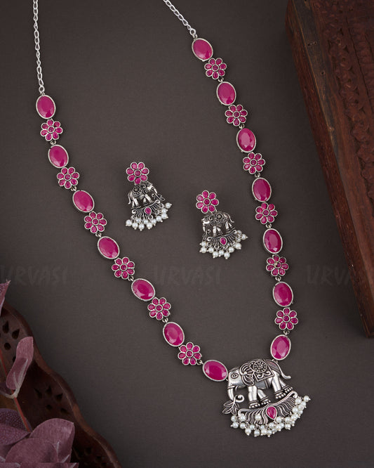 Black Metal Long Necklace 1008