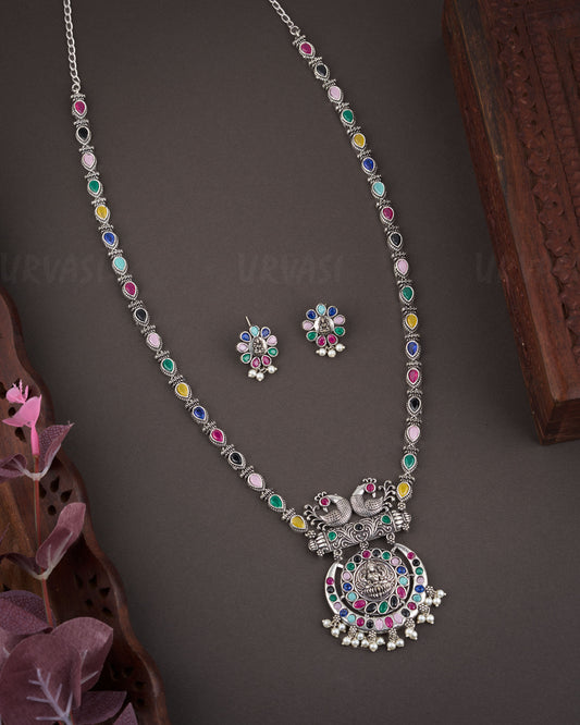 Black Metal Long Necklace 1011