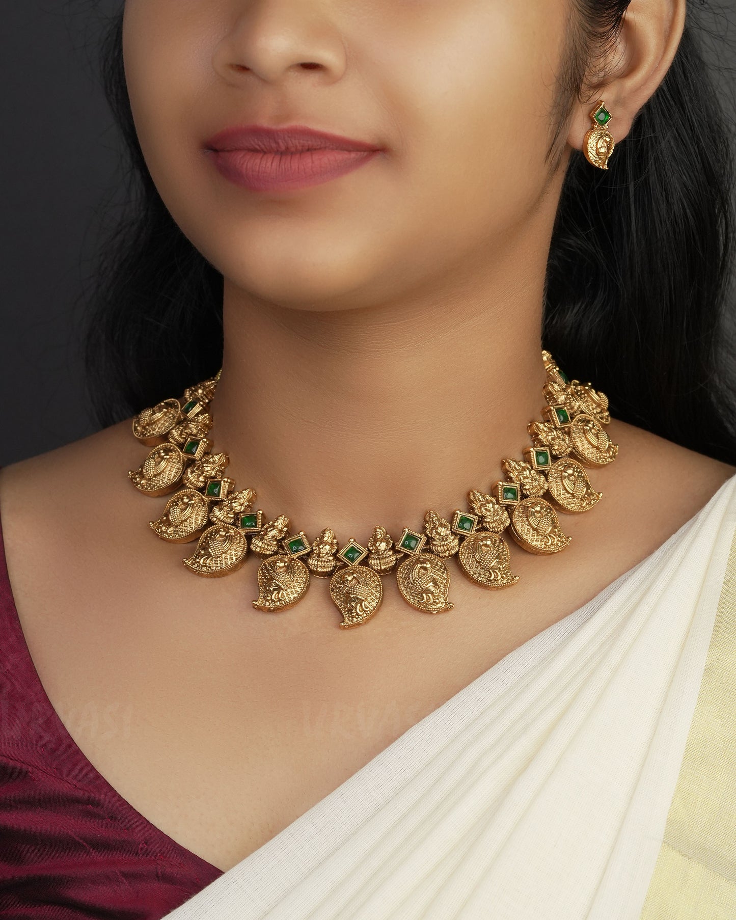 Gold-Toned Lakshmi and Peacock Motif Mango Necklace 1053
