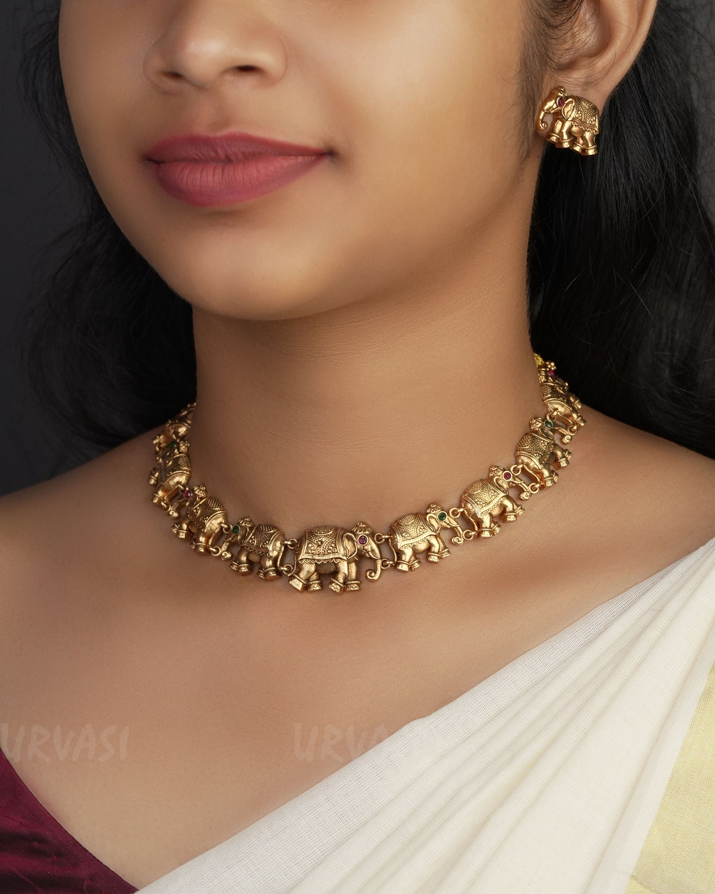 Gold-Toned Matte Finished Elephant Motif Necklace 1050