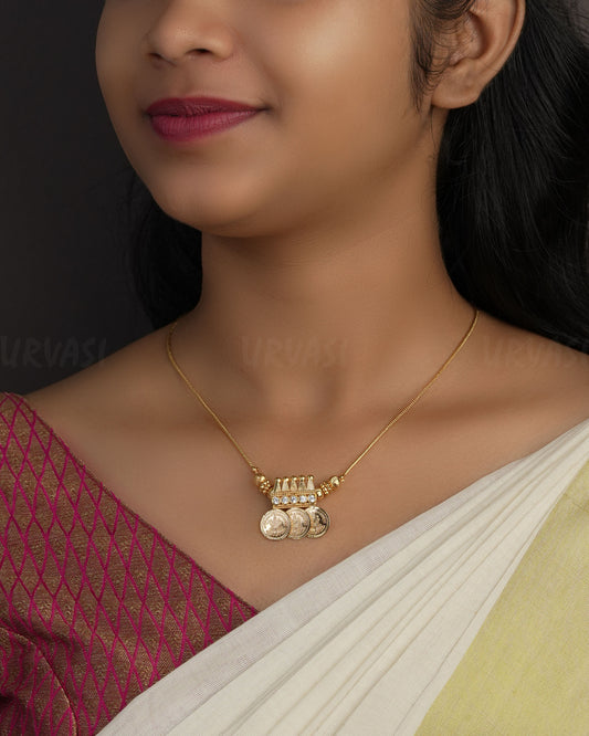 Gold-Toned Coin Designed kashu Necklace 1137