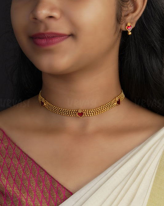 Gold-Toned Kolhapuri Thushi Short  Necklace 1120