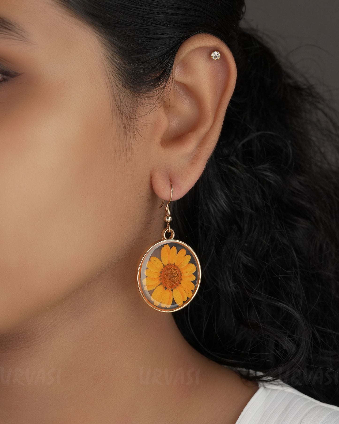 Gold Polish Resin Handmade Daisy Hanging  Earrings ER 532
