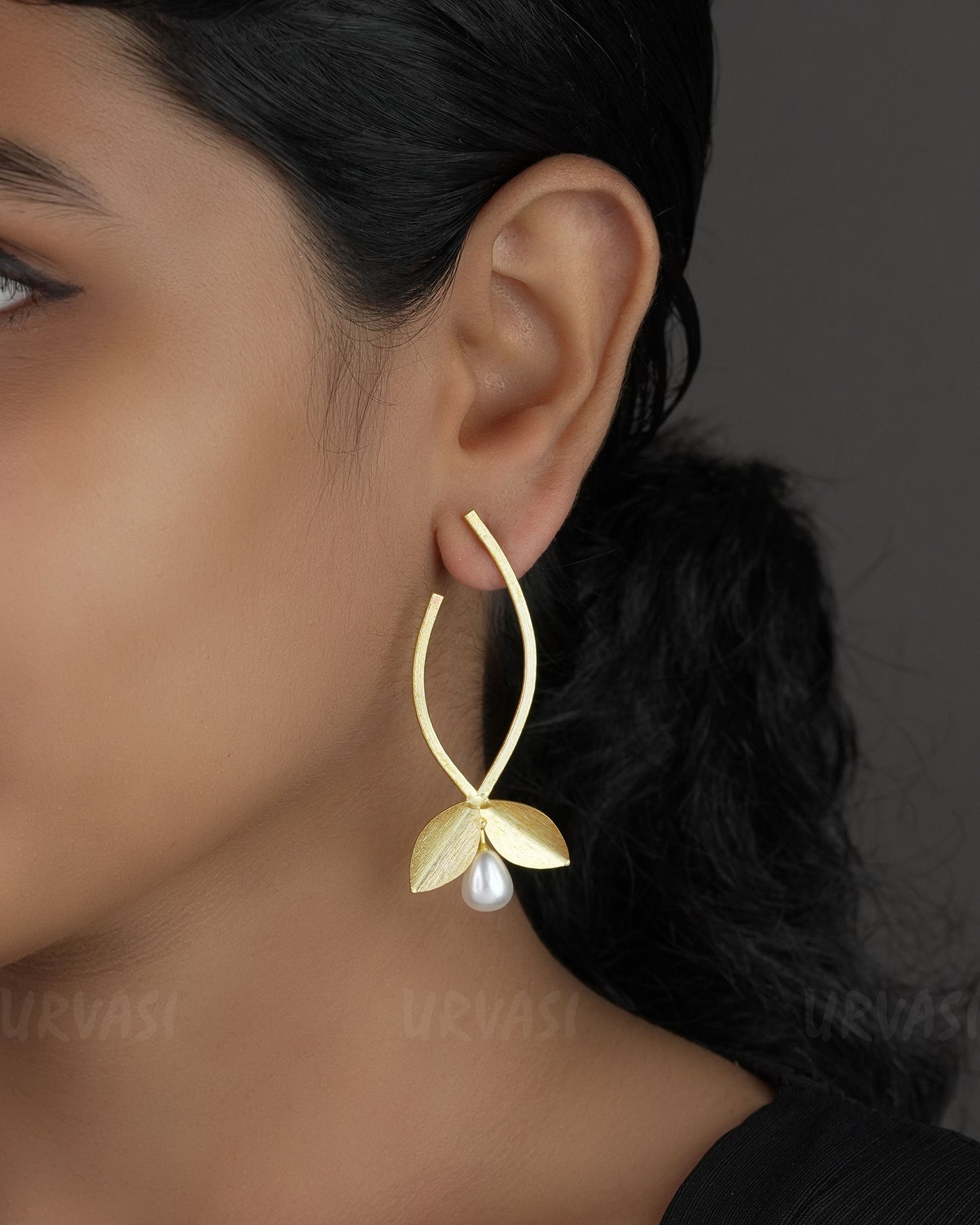 Gold Polish Leaf Designed Earrings ER 738