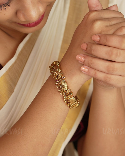Gold-Polish Elephant Designed Stone bangles BA 351
