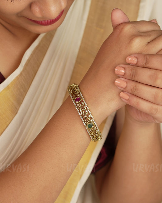 Mehendi Polish Floral AD Stone bangles BA 350
