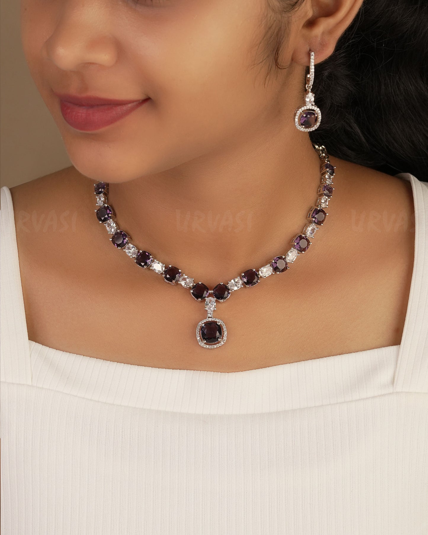 Rhodium Polish Square Pendant Necklace 1238