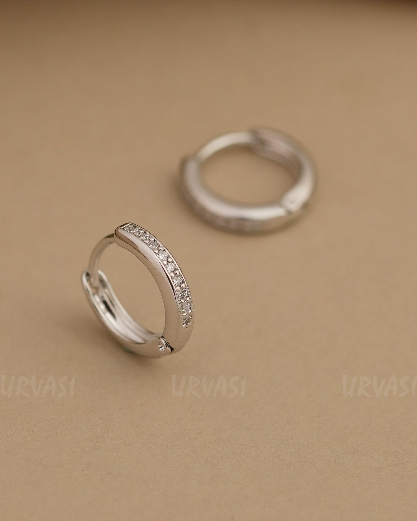 Rhodium Polish Simple AD Hoop Earrings ER 818