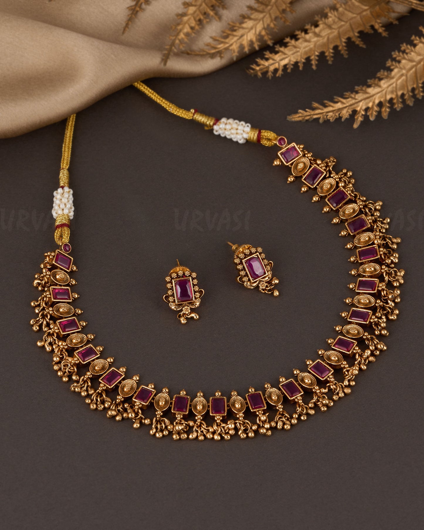 Premium Gold-Polish Floral Necklace 1297