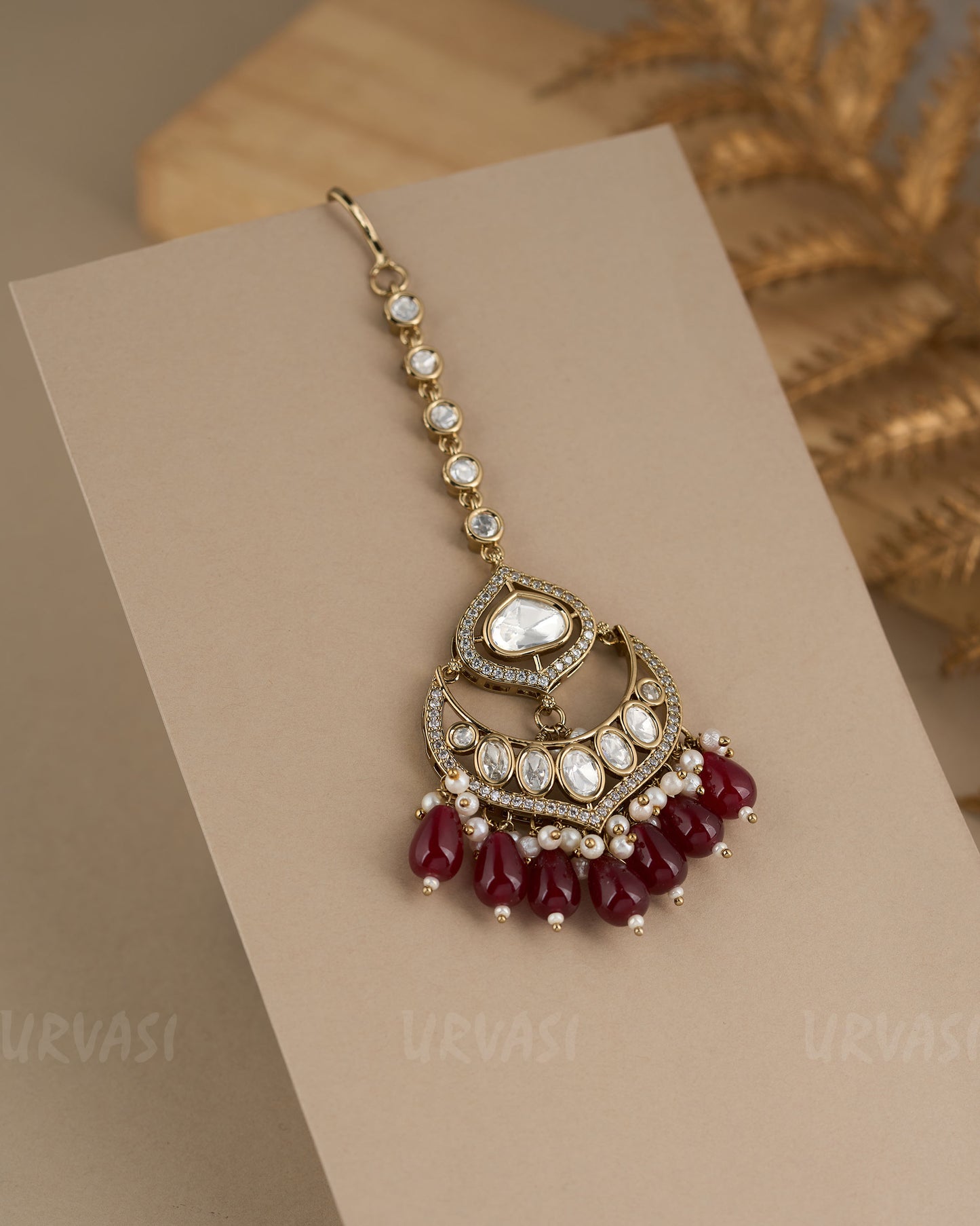 Mehendi Polish Crescent Moon Kundan Chutty CH 83