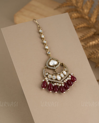 Mehendi Polish Crescent Moon Kundan Chutty CH 83