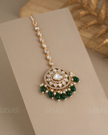 Gold-Toned Kundan and Pearl Chutty CH 91