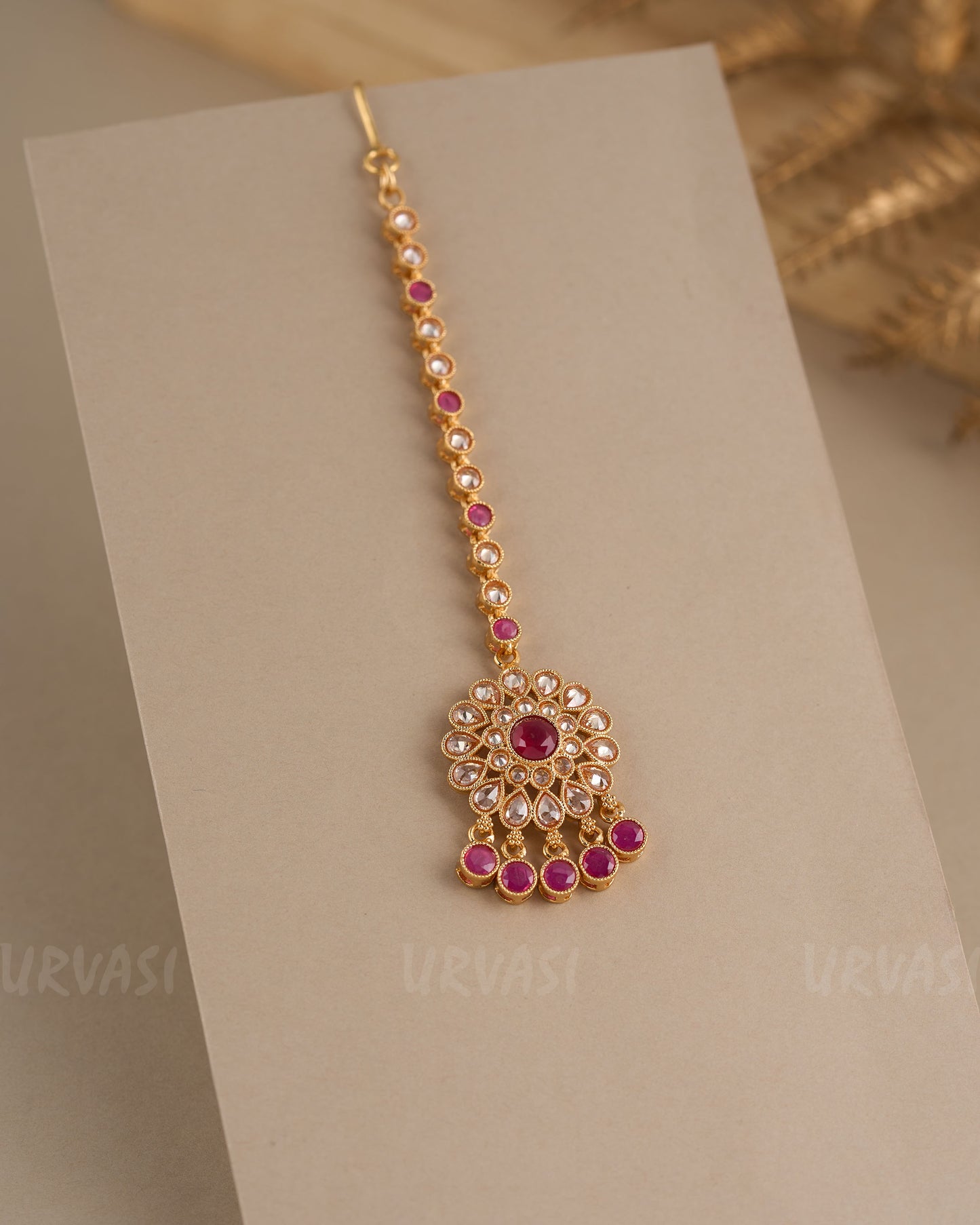 Gold-Toned Kundan Floral Chutty CH 93
