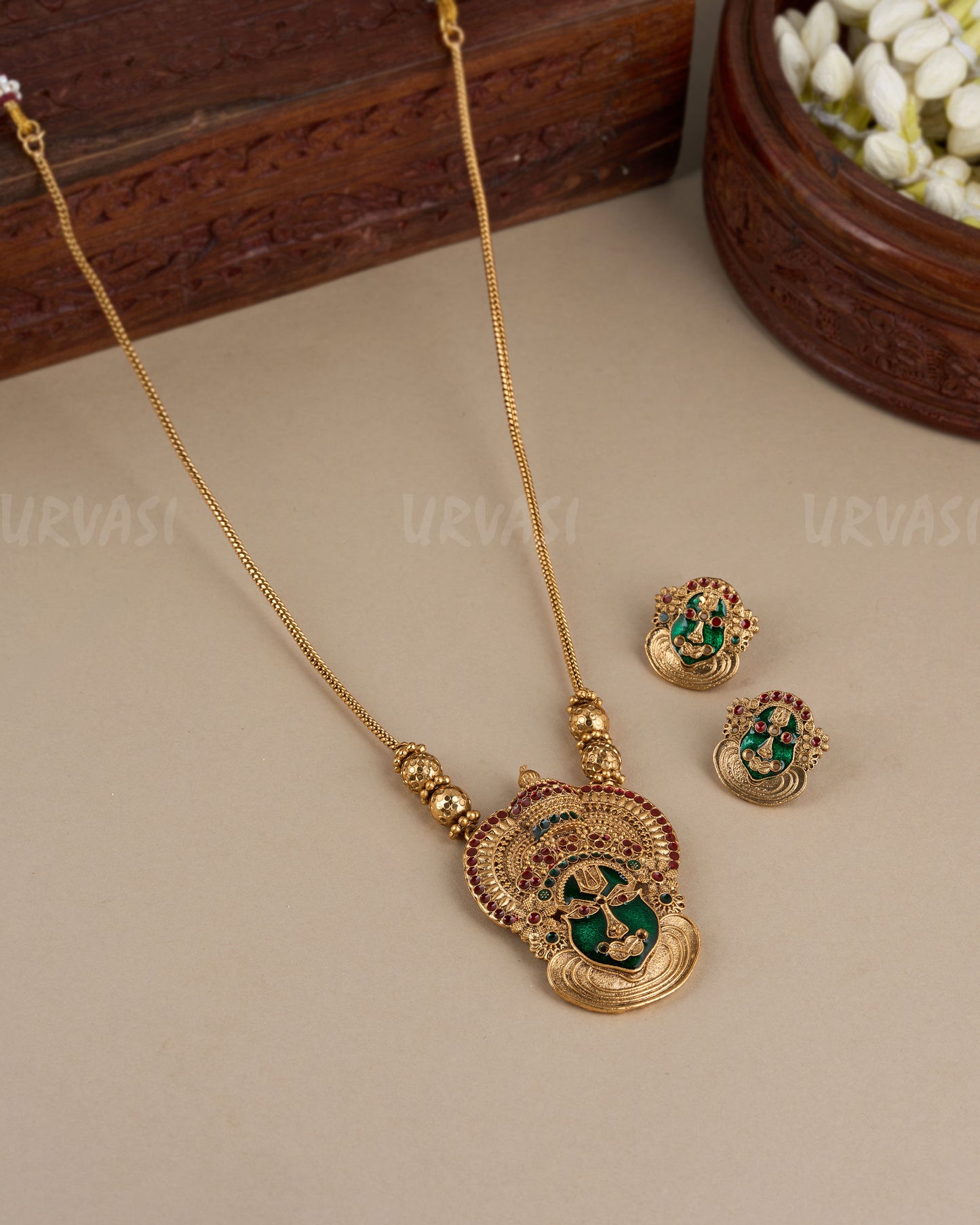 Gold-Toned Kathakali Motif Necklace  058