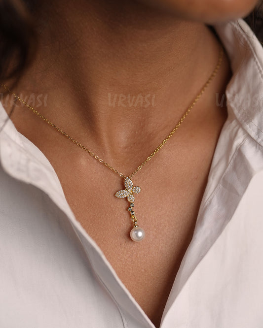 Gold-Toned Crystal-Embellished Butterfly Pendant Simple Chain SC 99