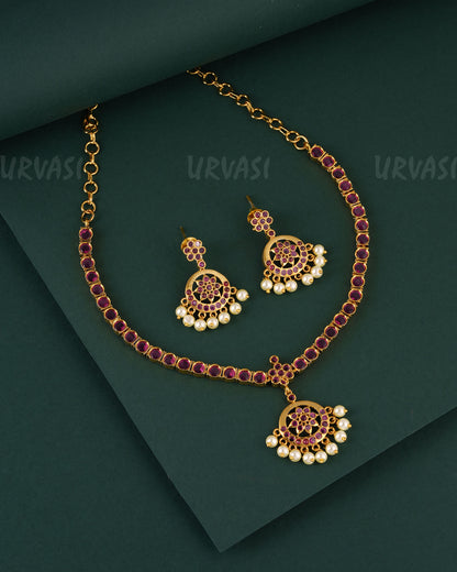Gold-Toned Floral Pendant Attigai Necklace 1573