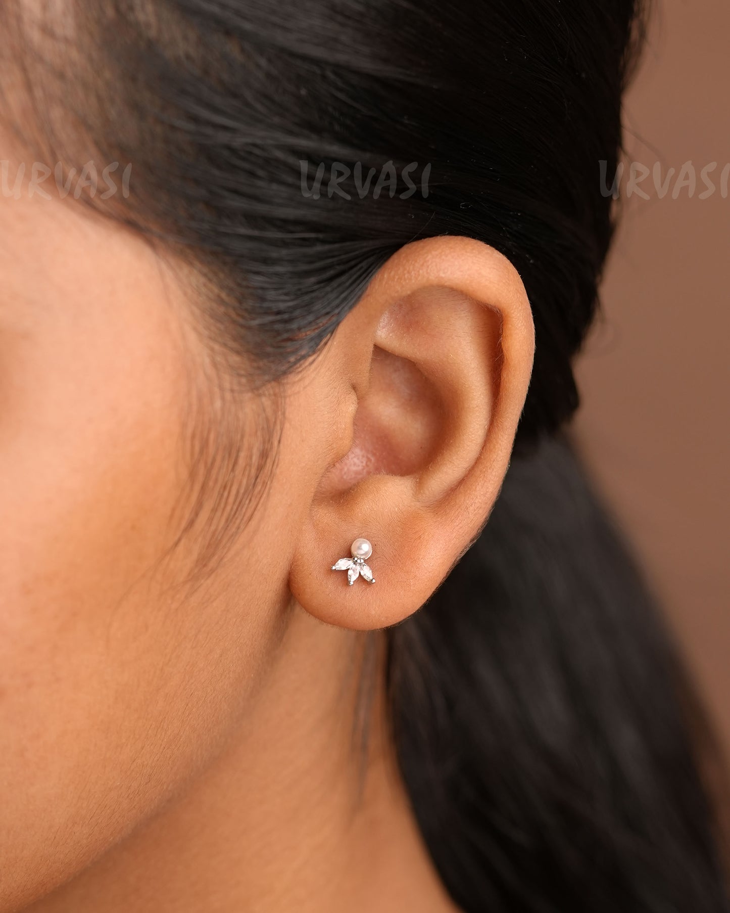 Minimal Leaf-Designed Earrings ER 430