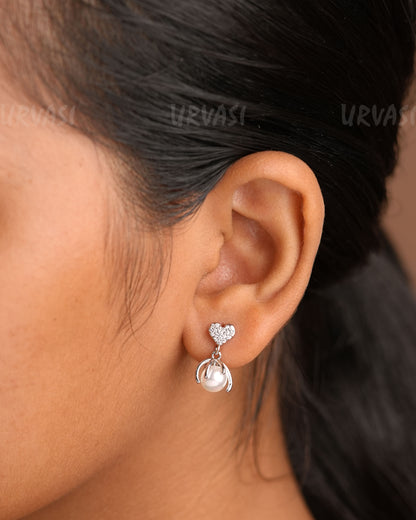Minimal Heart-Shaped AD Earrings  ER 325