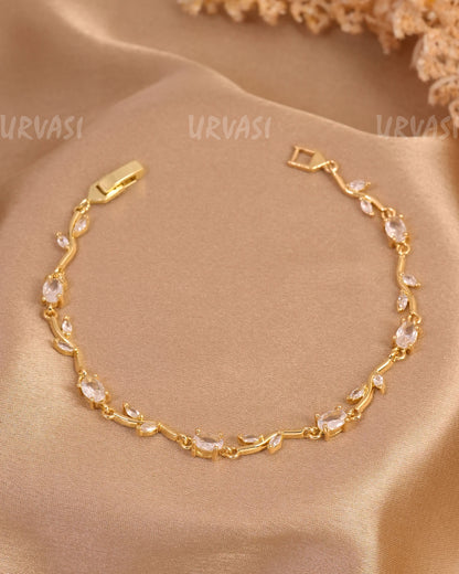 Mehendi Polish Trendy Tulips Leaf Designed AD Bracelets BR 148