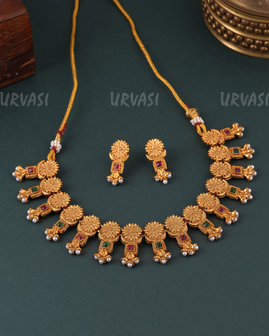 Gold Polish Floral Pearl choker Necklace 1632