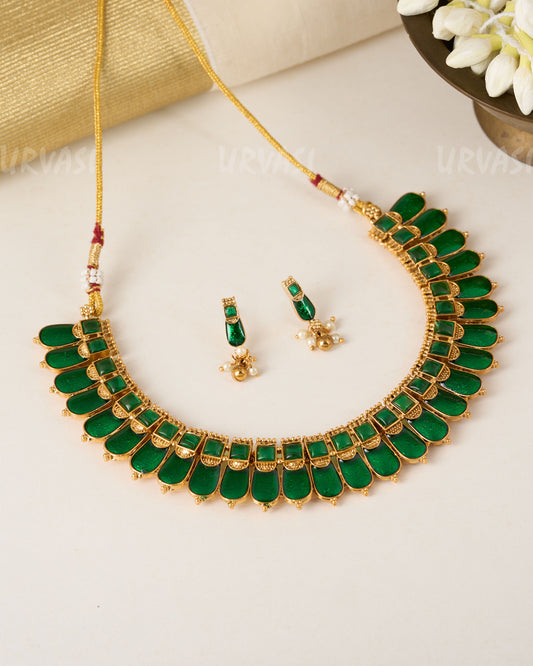 Necklace 009