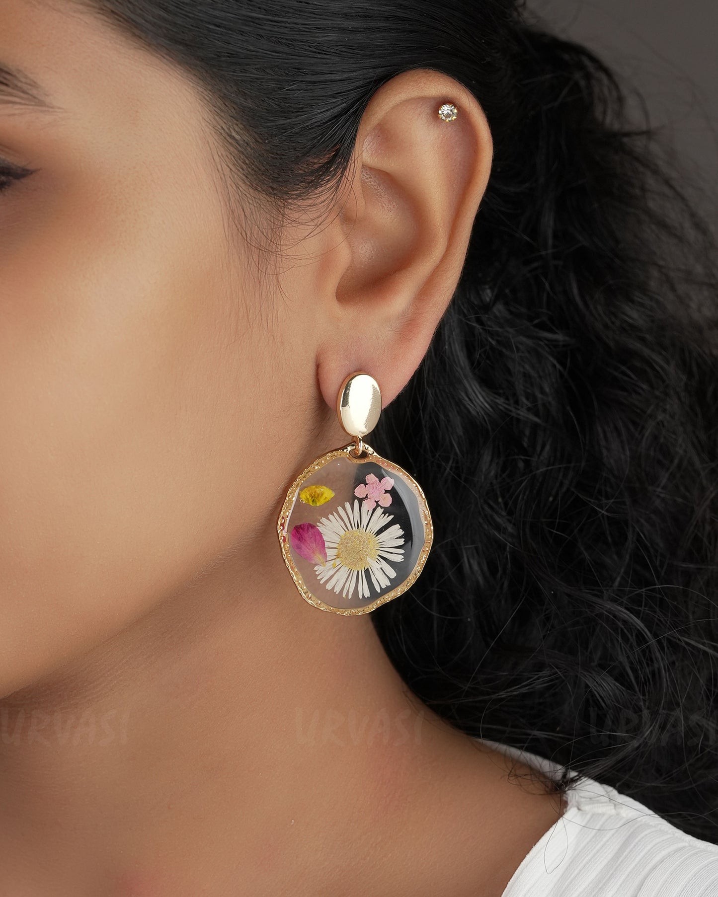 Gold polish Resin Handmade Floral Hanging Earrings ER 529