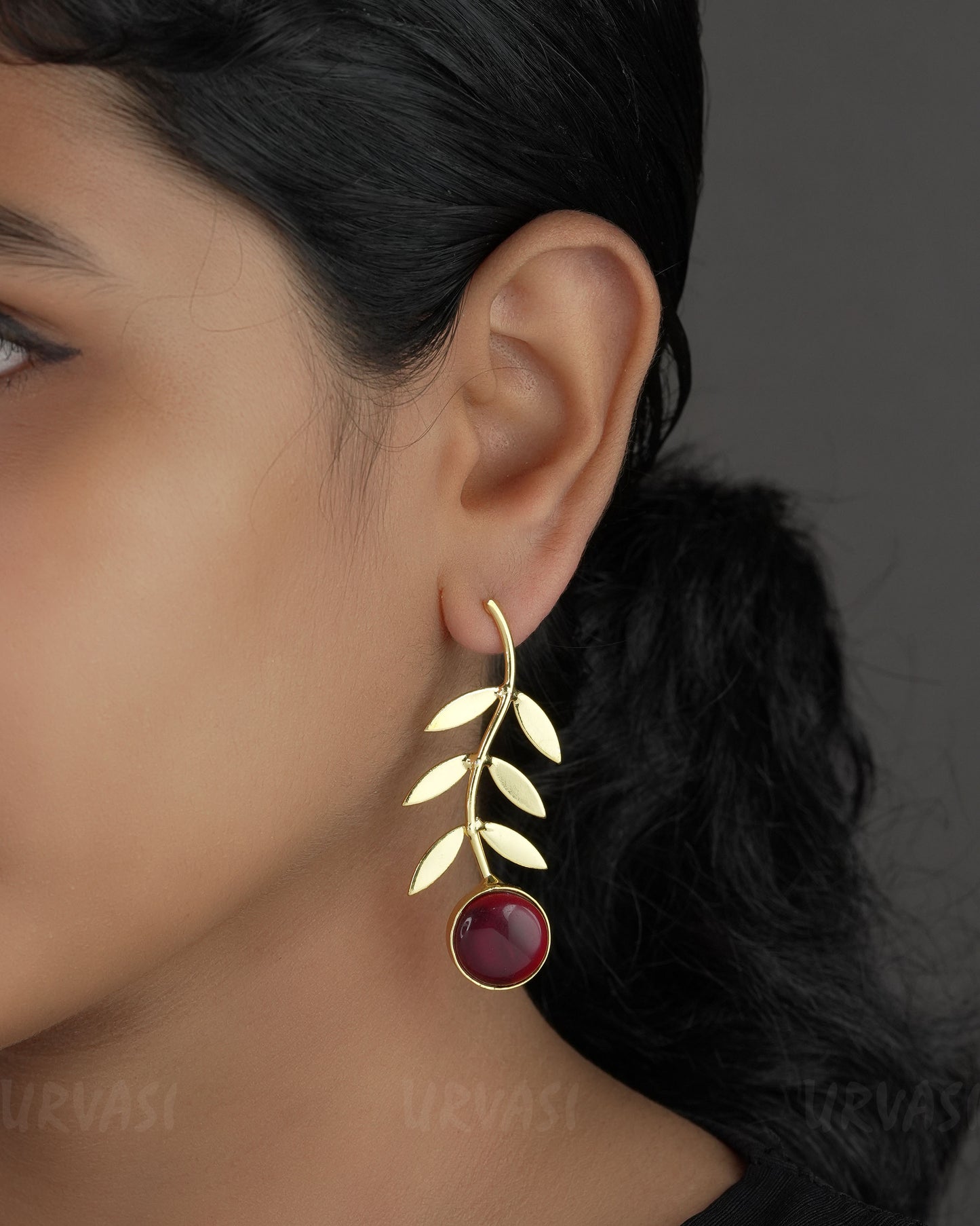 Glossy Gold Polish Parisha Leaf Designed Earrings ER 719