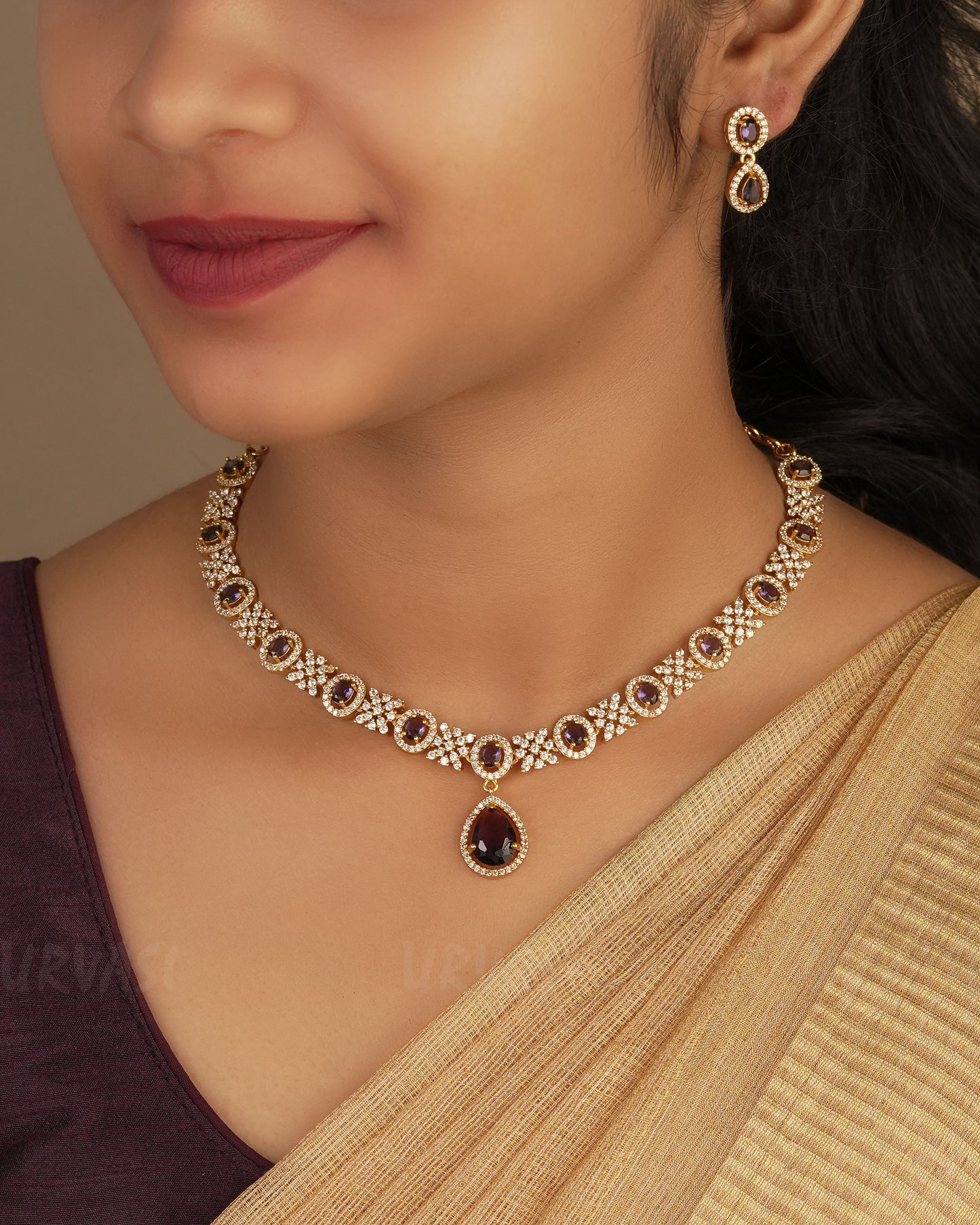 Gold-Polish Stone-Studded Necklace 1246
