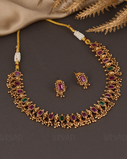 Premium Gold-Polish Floral Necklace 1297