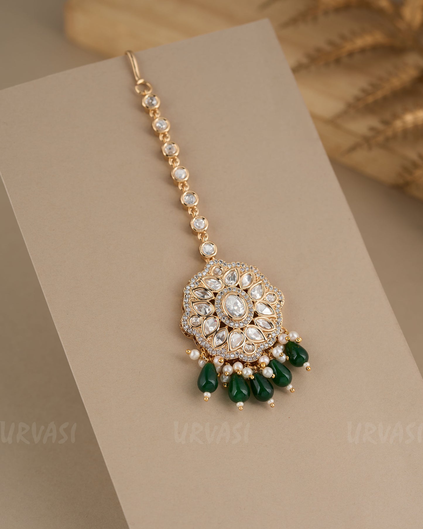 Gold-Toned Kundan and Pearl Chutty CH 86