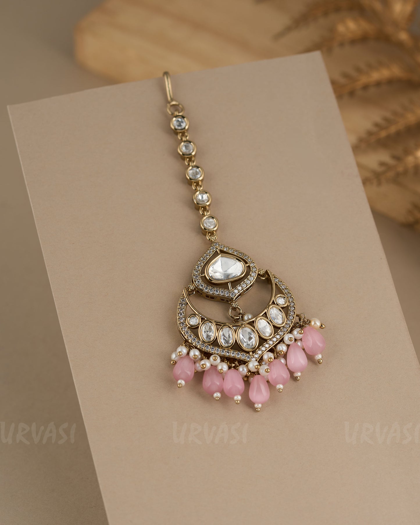 Mehendi Polish Crescent Moon Kundan Chutty CH 83