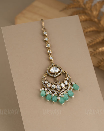 Mehendi Polish Crescent Moon Kundan Chutty CH 83