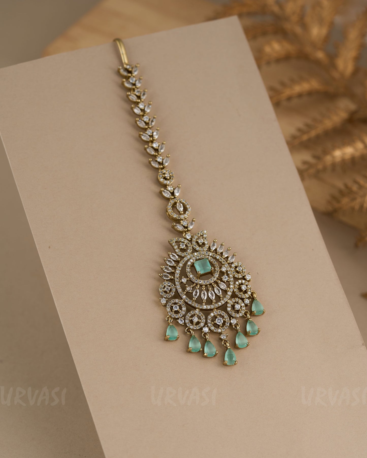 Mehendi Polish Victorian-Style Stone  Chutty CH 82