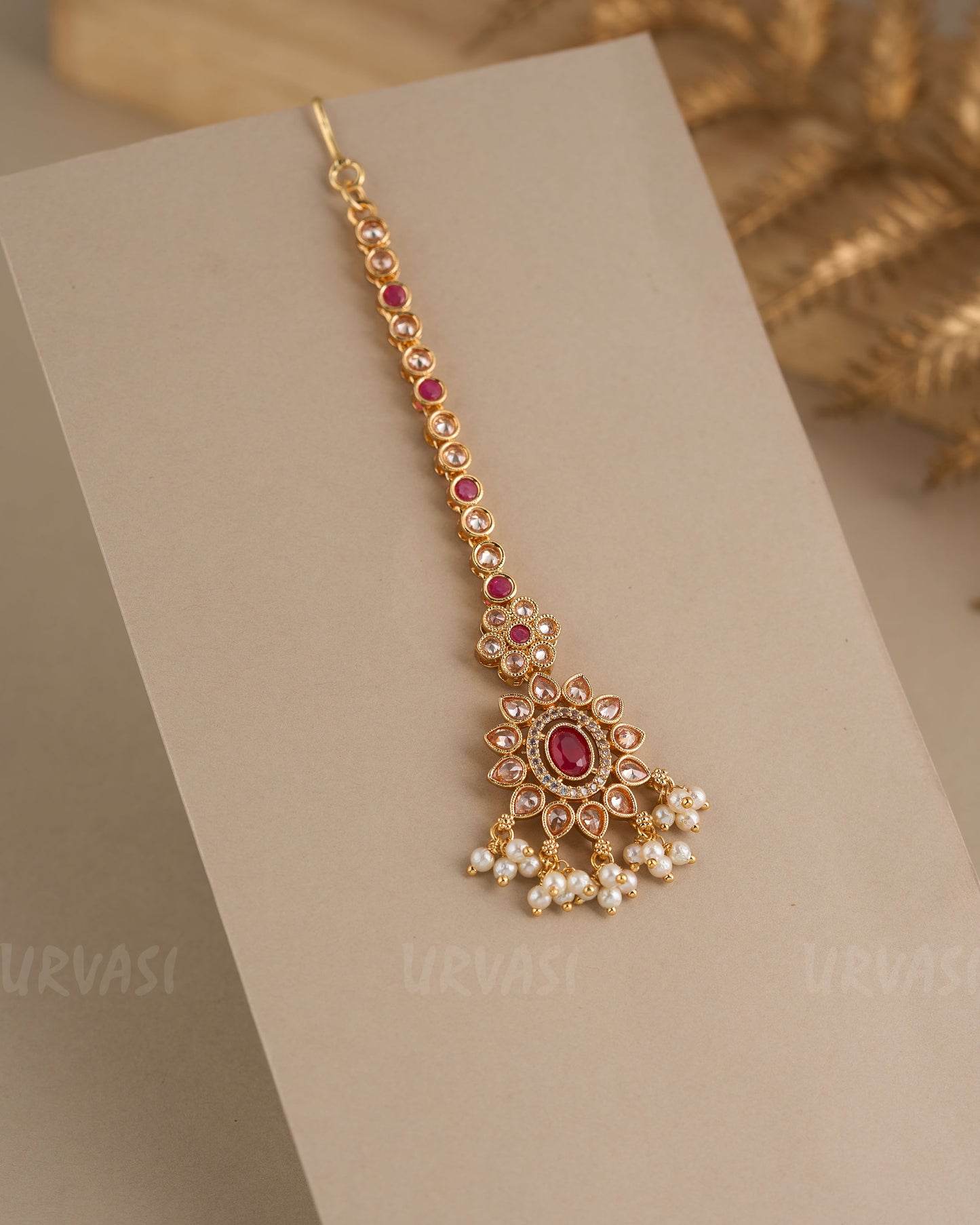 Gold-Toned Kundan Floral Chutty CH 94