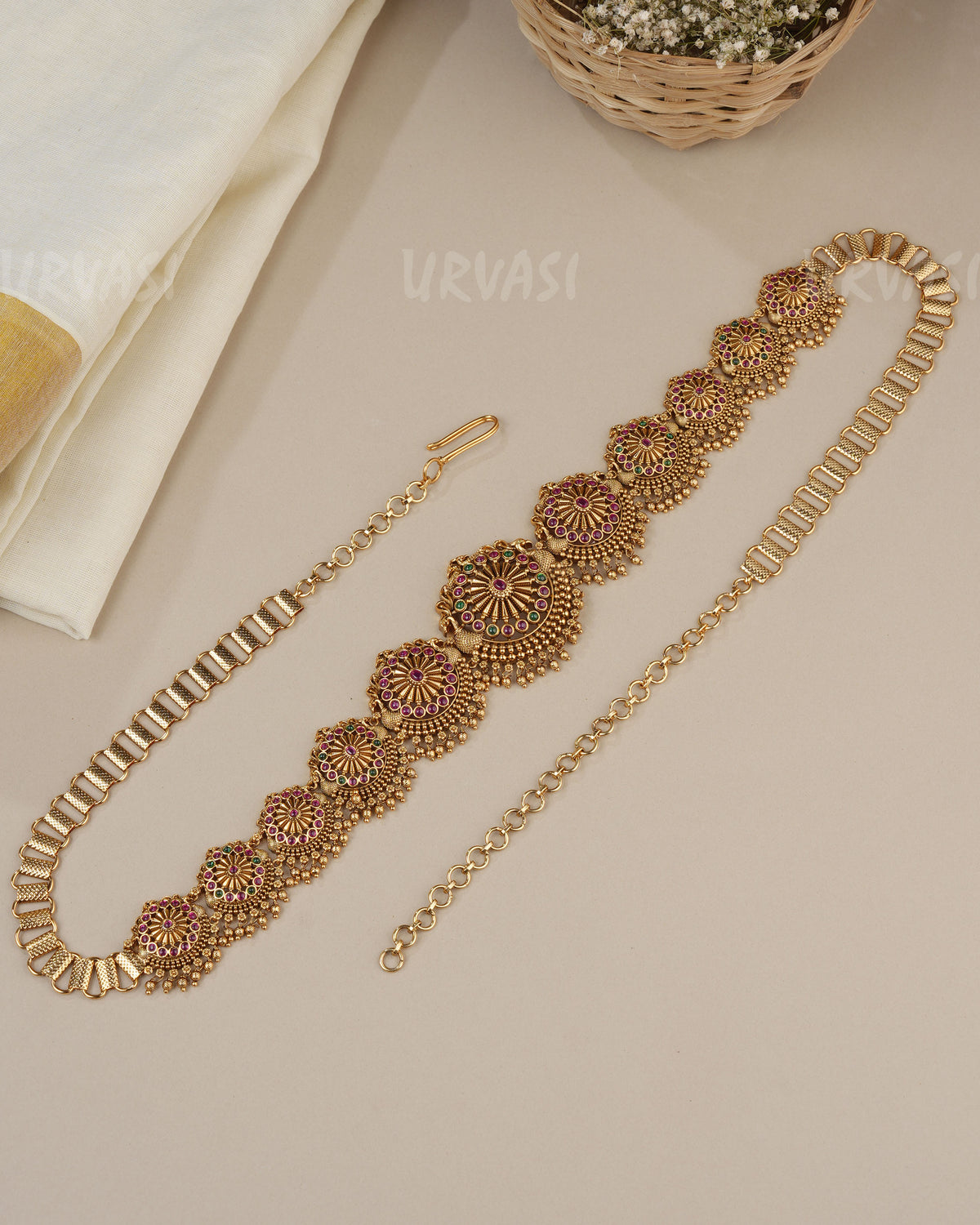 Premium Mayil Nakshi Traditional Hip Chain HC 100