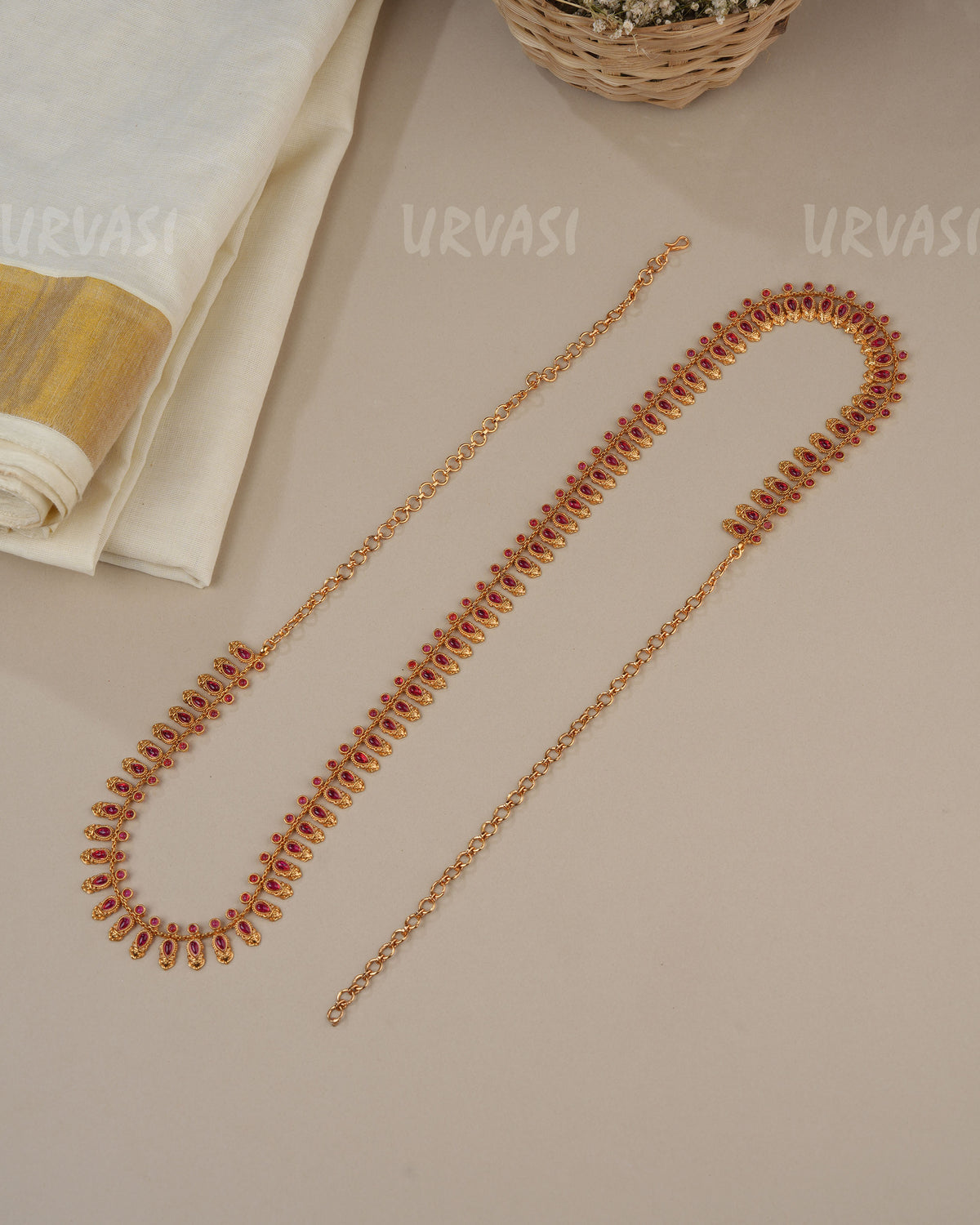 Premium Traditional Hip Chain HC 109