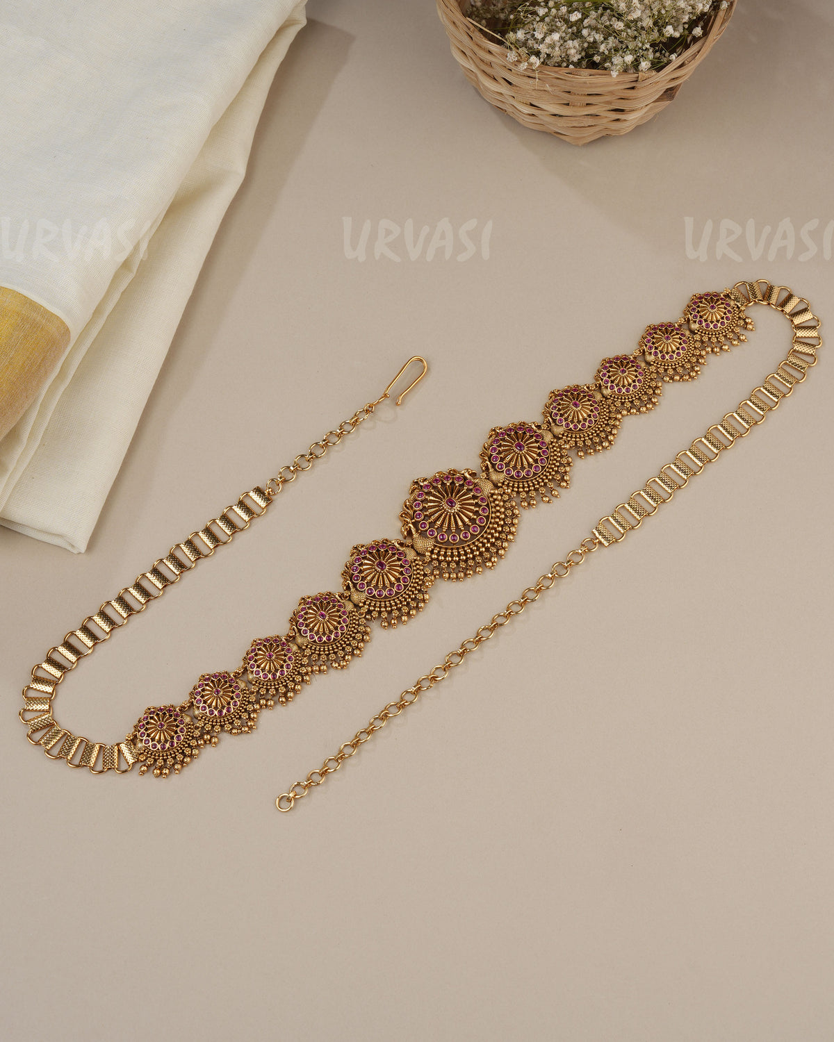 Premium Mayil Nakshi Traditional Hip Chain HC 100