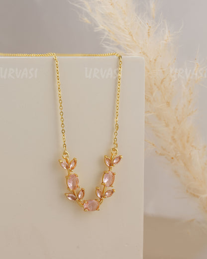 Gold-Toned Tulip Royale Simple Chain SC 190