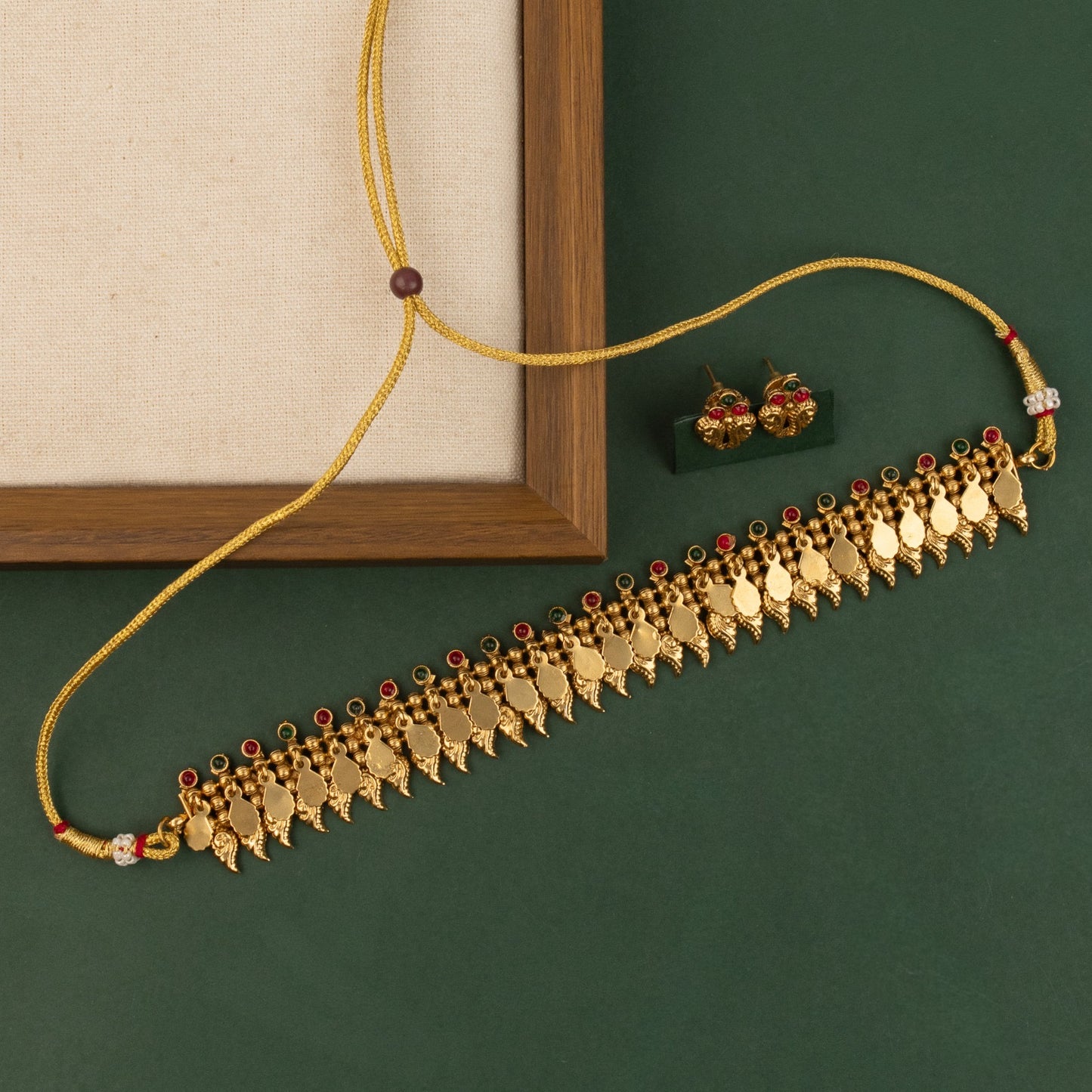 Gold-Toned Traditional Ilakkathali Choker Necklace 1811